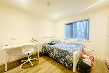1 bed studio, Derby Road, Lenton, Nottingham, NG72DP - Image 2